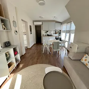 Апартаменты Dockview Atelier, Бургас